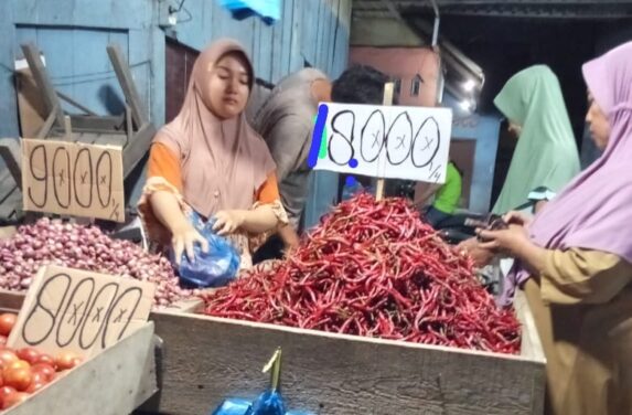 Harga Cabai di Pasaran Kota Medan Melonjak