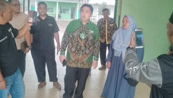 Univa Labuhanbatu Tolak SK Plt Raja Fanny Fatahillah sebagai Rektor