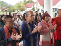 Glorious Institute Gelar Harmony of Batak Toba’s Ulos