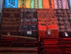 Ulos Sebagai Warisan Budaya Nasional yang Terus Dilestarikan