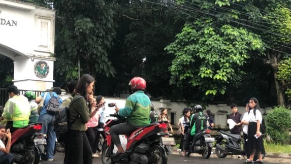 UNIMED Larang Ojol Masuk Bebas ke Area Kampus, Ini Alasannya