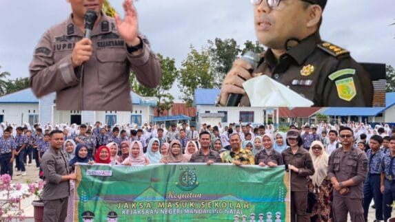 Kejari Madina Edukasi Hukum Lewat Jaksa Cilik dan Jaksa Masuk Sekolah di SMAN 2 Plus Panyabungan‎‎