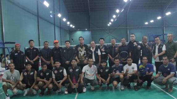 Rico dan Ricky Buka Turnamen Badminton NasDem Cup 2025