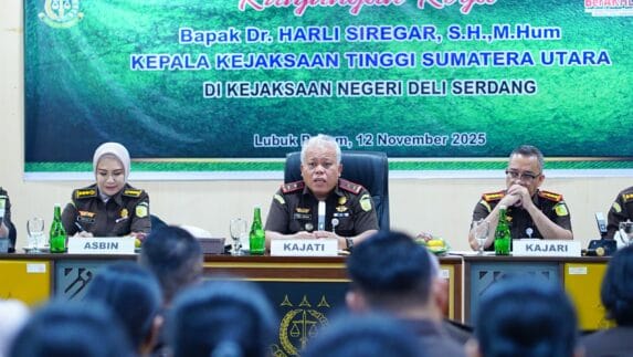 Kunjungi Kejari Deli Serdang, Dr Harli Siregar Instruksikan Pemulihan Keuangan Negara