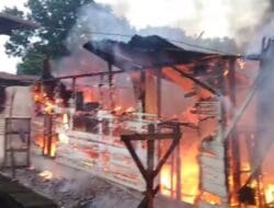 Tiga Rumah Warga di Panglima Denai Medan Denai Musnah Dilalap Api