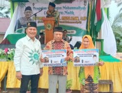Bakhtiar dan Rahmansyah Sibarani Beri Hadiah Umroh di Pengajian Muhammadiyah se-Tapteng