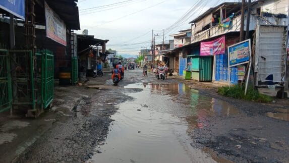 Pemkab DS Janji Jalan Tanjung Balai Sunggal Mulus Sebelum Tahun 2026