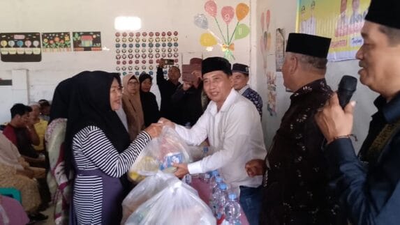 PB Gemkara Serahkan Sembako dan Tali Asih kepada Keluarga Pejuang Pemekaran Batu Bara