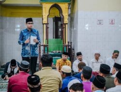 Safari Isya di Medan Labuhan, Rico Waas: Warga Terdampak Banjir Harus Dilayani Cepat dan Responsif