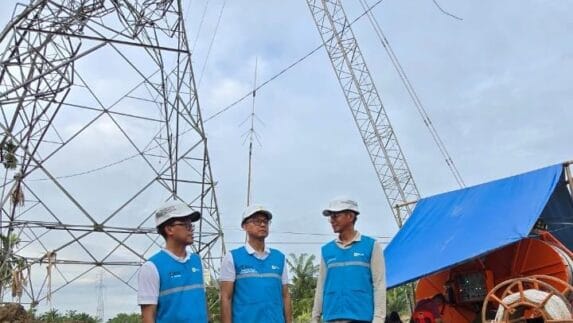 Crane Disulap Jadi Tower Darurat, PLN Terus Fokus Pulihkan Menyeluruh Listrik Aceh