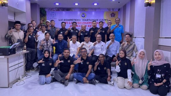 Wartawan Aceh Ikut UKW di Tengah Bencana