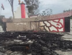 Polisi Selidiki Penyebab Kebakaran Balai Pasogit Datu Pejel di Toba