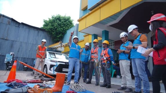 GM PLN UID Sumut Ajak Insan PLN Melayani dengan Sepenuh Hati dan Utamakan K3