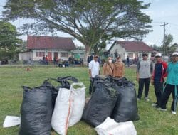 PLN IP Bersama Forkopimcam Pangkalan Susu Gotongroyong Lapangan Sepak Bola