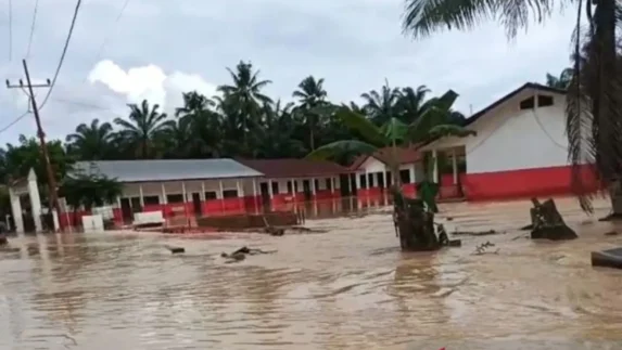 Desa Bandar Tarutung Tapsel Terendam Banjir