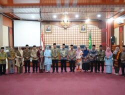 Lantik 8 Pejabat Administrator, Kakanwil Kemenagsu Minta Pelayanan Prima