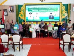 Bupati Langkat Salurkan ZIS Baznas 2026 kepada Siswa dan Guru Ngaji