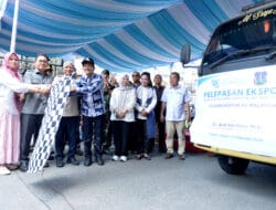 Wagubsu Bersama Mendag Lepas Ekspor 9 Ton Pisang Kepok Keling ke Malaysia