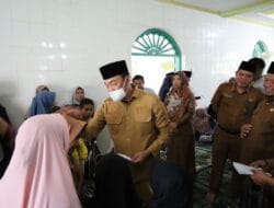 Bupati Madina Salurkan Santunan 4.850 Anak Yatim