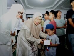 Bupati Madina dan Ketua TP PKK Santuni 186 Anak Yatim Serta Berbuka Puasa di Pasar Maga