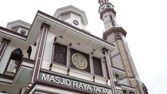 Masjid Raya Taqwa Parapat Siapkan Berbagai Fasilitas Ramah Pemudik