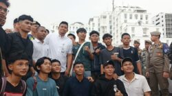 ‎Mahasiswa Kepung Kantor Gubsu, Bobby Janji Bongkar Gedung Diskotik Blue Night Langkat‎