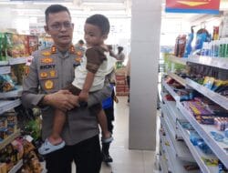 Kapolres Aceh Selatan Bantu Korban Kebakaran dan Hibur Anak-anak yang Trauma