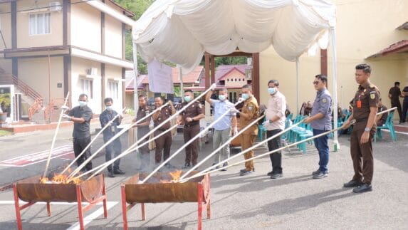 Kardono Pimpin Musnahkan Barang Bukti yang Telah Inkracht