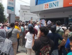 Tuntut Uang Gereja Rp28 M yang Hilang Dikembalikan, Jemaat Paroki Kembali Demo BNI Rantauprapat