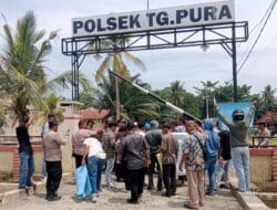 Gara-gara Oknum Kapolsek Kuasai Hutan Lindung, Massa Geruduk Polsek Tanjung Pura