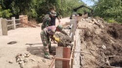 Satgas TNI AD Genjot Seluruh Pembangunan Jembatan Aramco di Trumon