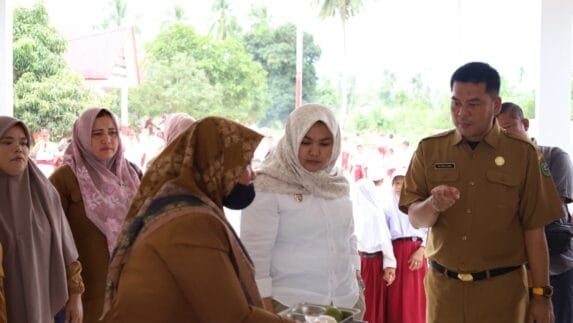 Sidak Menu MBG, Wabup Madina Temukan Porsi di Bawah yang Disarankan BGN