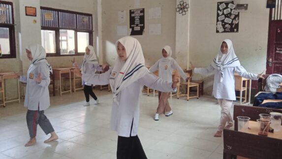 Siswa SMP Negeri 2 Tapaktuan Mantapkan Persiapan Gebisi ke IV