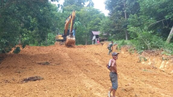 TMMD: Arahkan Personel dan Alat Berat ke Lokasi, Akses Jalan Penghubung Antar Wilayah Terus Dikebut