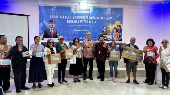 Kemendukbangga/BKKBN dan Komisi IX DPR RI Perkuat Program Bangga Kencana di Samosir untuk Wujudkan Indonesia Emas 2045