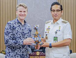 Terima Dubes Australia, Rico Waas Buka Peluang Investasi dan Kerja Sama Pendidikan