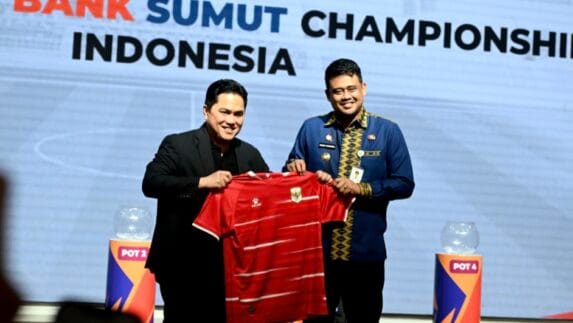 ‎Bobby Nasution Sukses Bawa Piala AFF U-19 2026 ke Medan‎