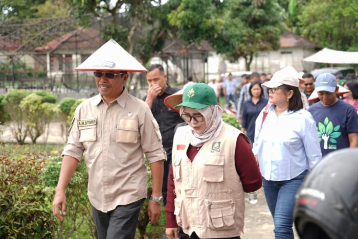 Peringati HUT ke-25, Yayasan Del Tanam 1.000 Pohon Dukung Lingkungan di Toba