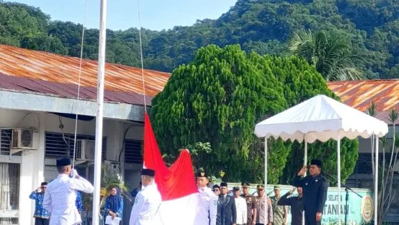 Wakil Bupati Baital Mukadis Pembina Upacara Peringatan Harkitnas 2026