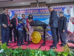 Buka Rakernas Parsibo, Rico Waas Dukung Digitalisasi Tarombo