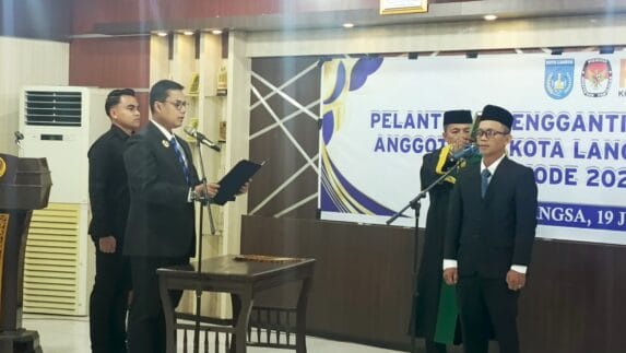 Walikota Langsa Lantik Mohammad Khoiri Sebagai Anggota KIP Langsa