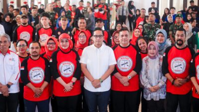 Rico Waas Apresiasi Aksi Sosial Maluku Medan Bersatu
