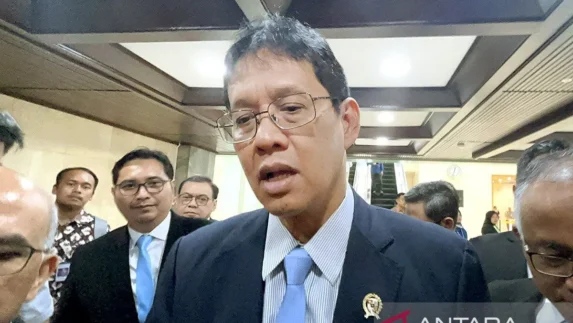 Dolar Tembus 18 Ribu, Purbaya: Belum Ganggu Pembayaran Utang