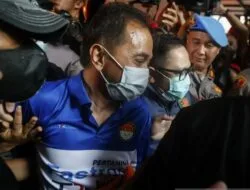 Usai Pemeriksaan, Roy Suryo dan Tifa Dirawat di RS Polri Kramat Jati