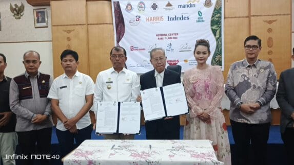 ‎Lampaui Batas Lokal, Pemkab Toba Apresiasi Pemikiran Dr TD Pardede
