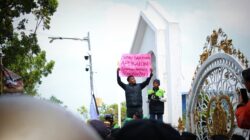 Driver Ojek Online Unjukrasa di Kantor Gubsu Bawa Tujuh Tuntutan