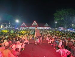 Artis Jen Manurung Hibur Warga Palas Dalam Peringatan HUT ke 19