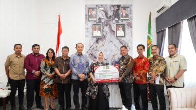 Di Tengah Pemulihan Hidrometeorologi Pemkab Langkat Terima Donasi Rp290 Juta dari Morowali