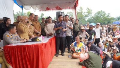 Ribuan Massa 3 Kecamatan di Langkat Ikuti Zoom Kemensos, Bahas Percepatan Bantuan Banjir