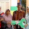 Plt Bupati Langkat Serahkan Kunci Rumah Layak Huni ke Abdul Jalil Warga Tanjung Pura